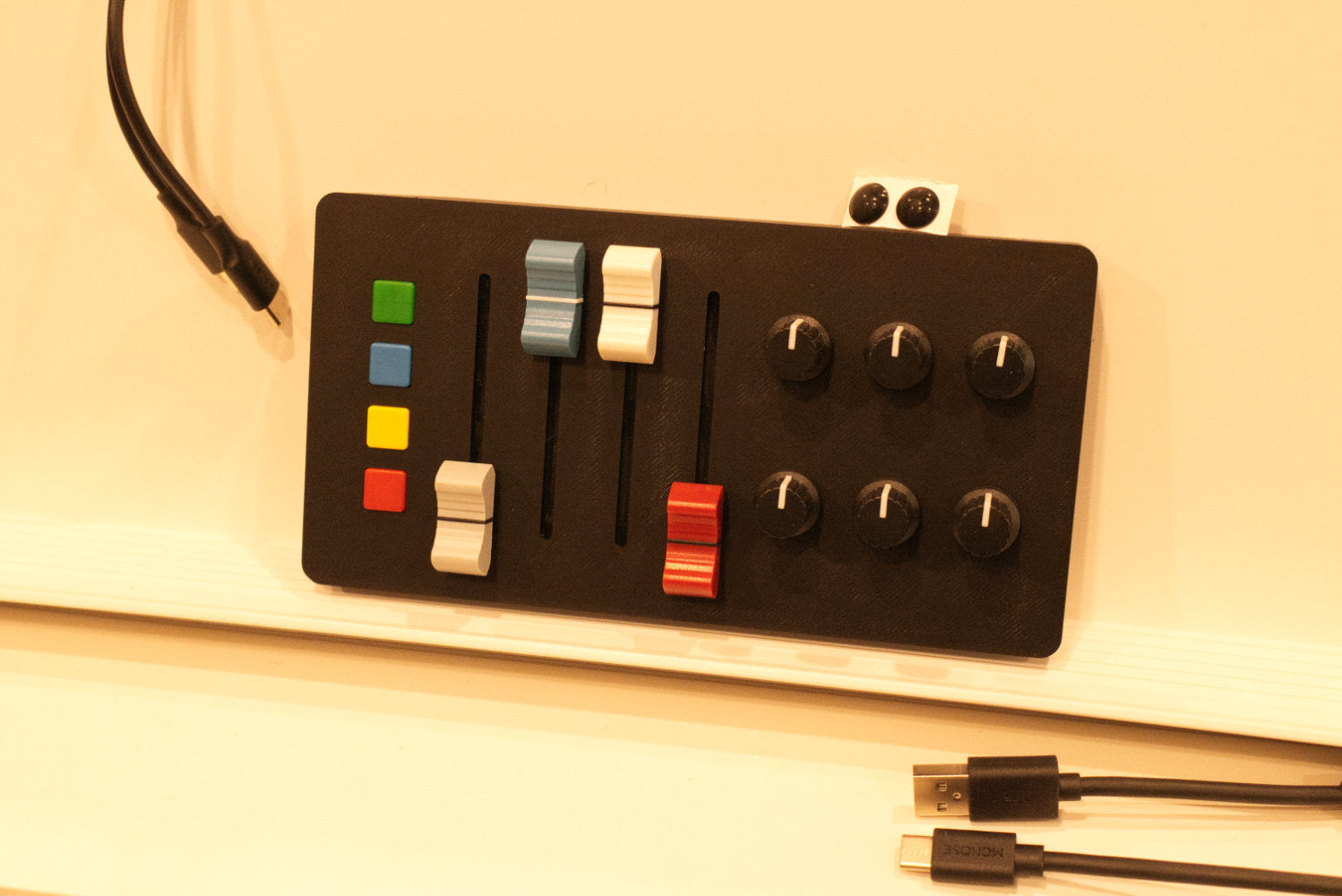 EM-OP1